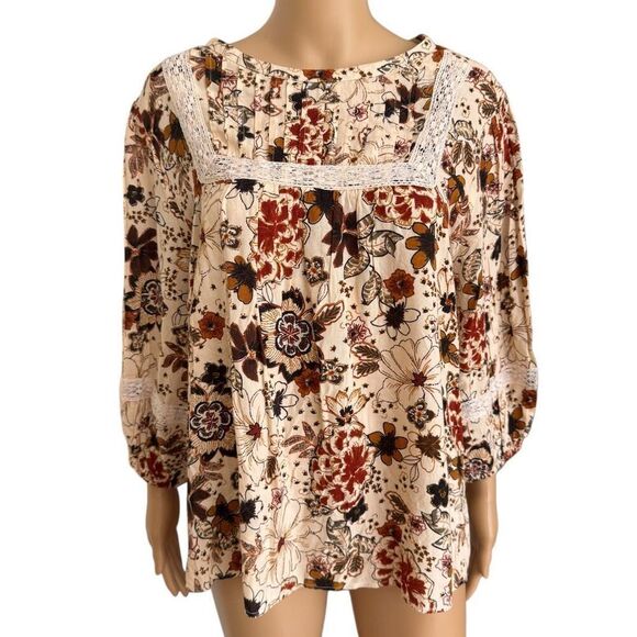 Maurices Floral Lace Trim Blouse size L NWT - Picture 2 of 8